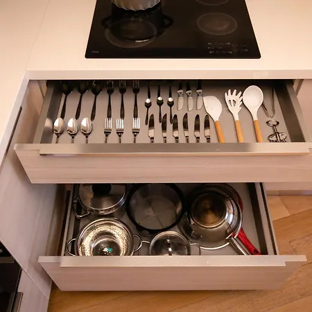 公寓 Luxury Penthouse Near Air Albania 地拉那