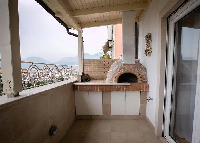 Luxury Penthouse Near Air Albania 地拉那