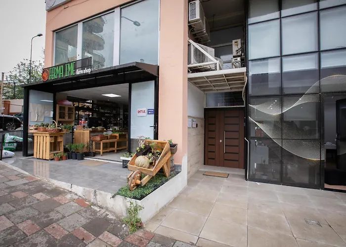 Luxury Penthouse Near Air Albania * 地拉那