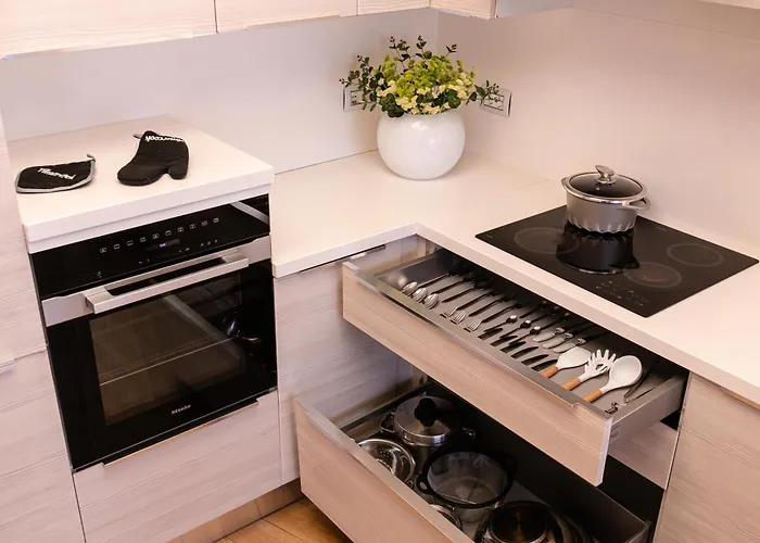 Luxury Penthouse Near Air Albania Lägenhet